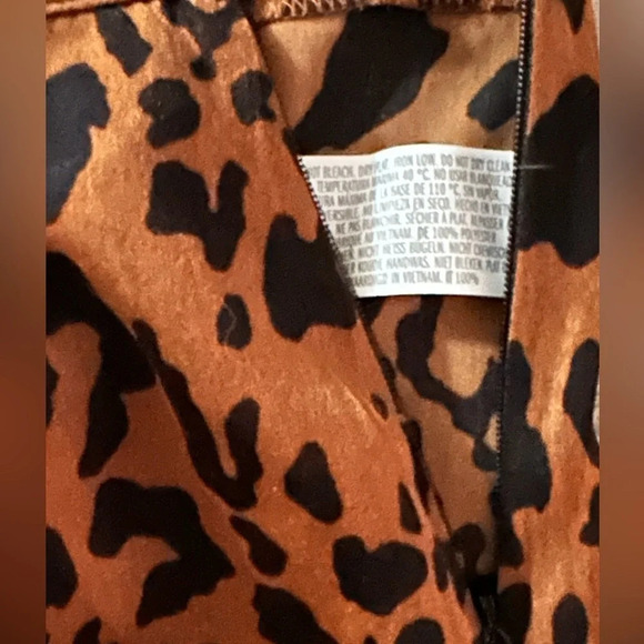 Forever 21 mini skirt - Picture 3 of 3